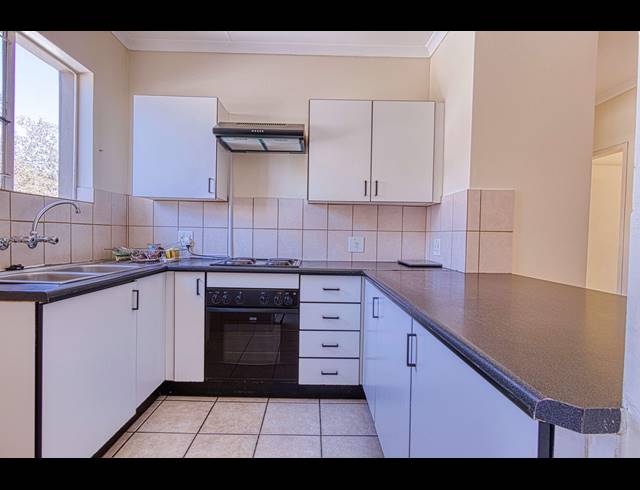 2 BEDROOM APARTMENT TO LET IN FERNDALE